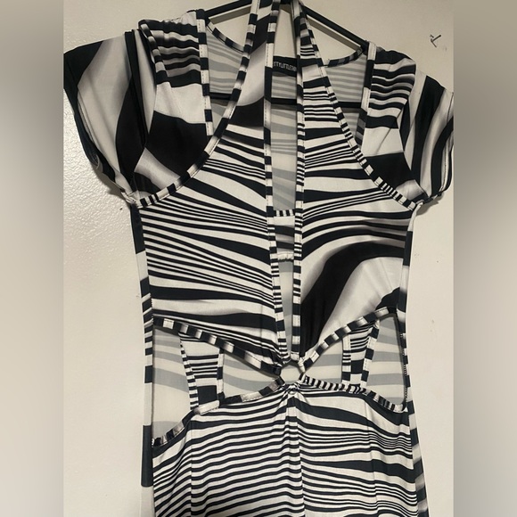 ABSTRACT DRESS - Picture 3 of 3